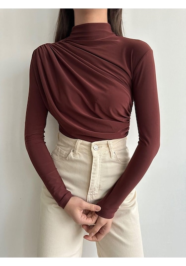 Kadın Büzgü Detaylı Dik Yaka Sandy Bluz Kahverengi