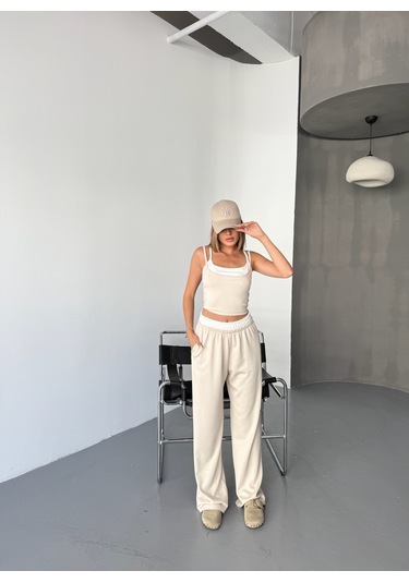 Kadın Çift Kat Detaylı Modal Dokulu Alt Üst Takım Krem Kadın Çift Kat Detaylı Modal Dokulu Alt Üst Takım Krem