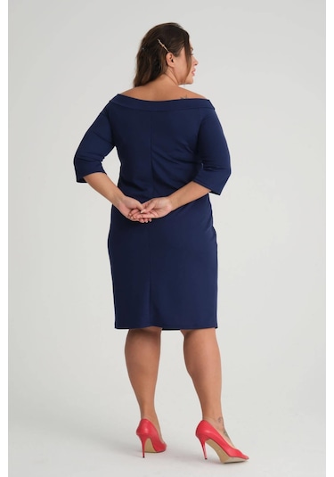 Kadın Lacivert Carmen Yaka Truvakar Kol Büyük Beden Esnek Krep Elbise-lacivert Lacivert