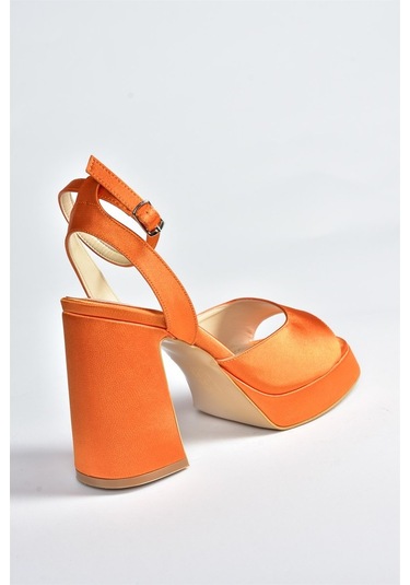 Fox Shoes Turuncu Saten Kumaş Kalın Platform Topuklu Kadın Ayakka