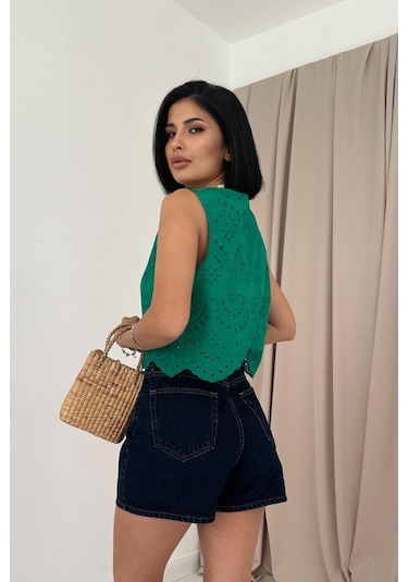 Reka Moda Yeşil Sıfır Kol Brode Bluz Yeşil