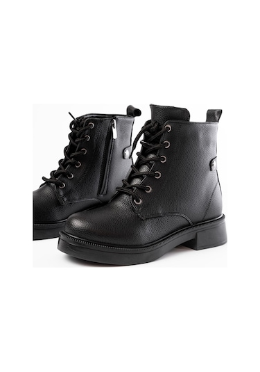 02-2003 Siyah Galata Bağcıklı Fermuarlı Günlük Kadın Bot Beyaz