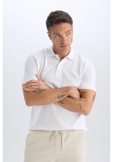DeFacto Regular Fit Polo Yaka Kısa Kollu Basic Düz Pike Kumaş Beyaz Tişört C1293AX24SPWT34 DeFacto Regular Fit Polo Yaka Kısa Kollu Basic Düz Pike Kumaş Beyaz Tişört C1293AX24SPWT34