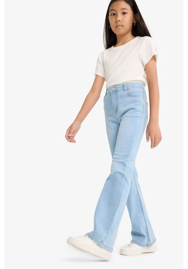 Defacto Kız Çocuk Flare Fit İspanyol Paça Jean Pantolon E6182a825aunm39 Mavi Defacto Kız Çocuk Flare Fit İspanyol Paça Jean Pantolon E6182a825aunm39 Mavi