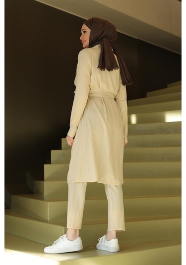 Ay Parça Detaylı Takım Bej Bej