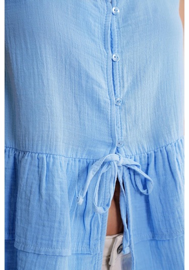 4722 Kadın V Yaka Fırfırlı Müslin Bluz Bebe Mavi Bebe Mavi