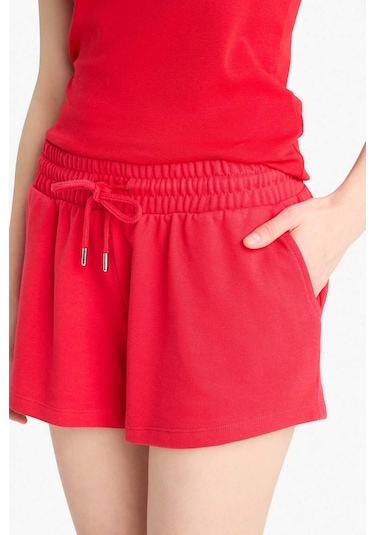 DeFacto Regular Fit Beli Bağcıklı Normal Bel Düz Paça Şort C7600AX25SMRD286 Kırmızı