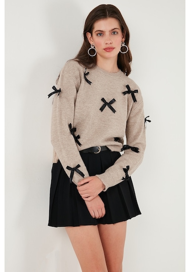 Lela Premium Regular Fit Bisiklet Yaka Fiyonk Detaylı Triko Bayan Kazak 680Kz00155 Vizon