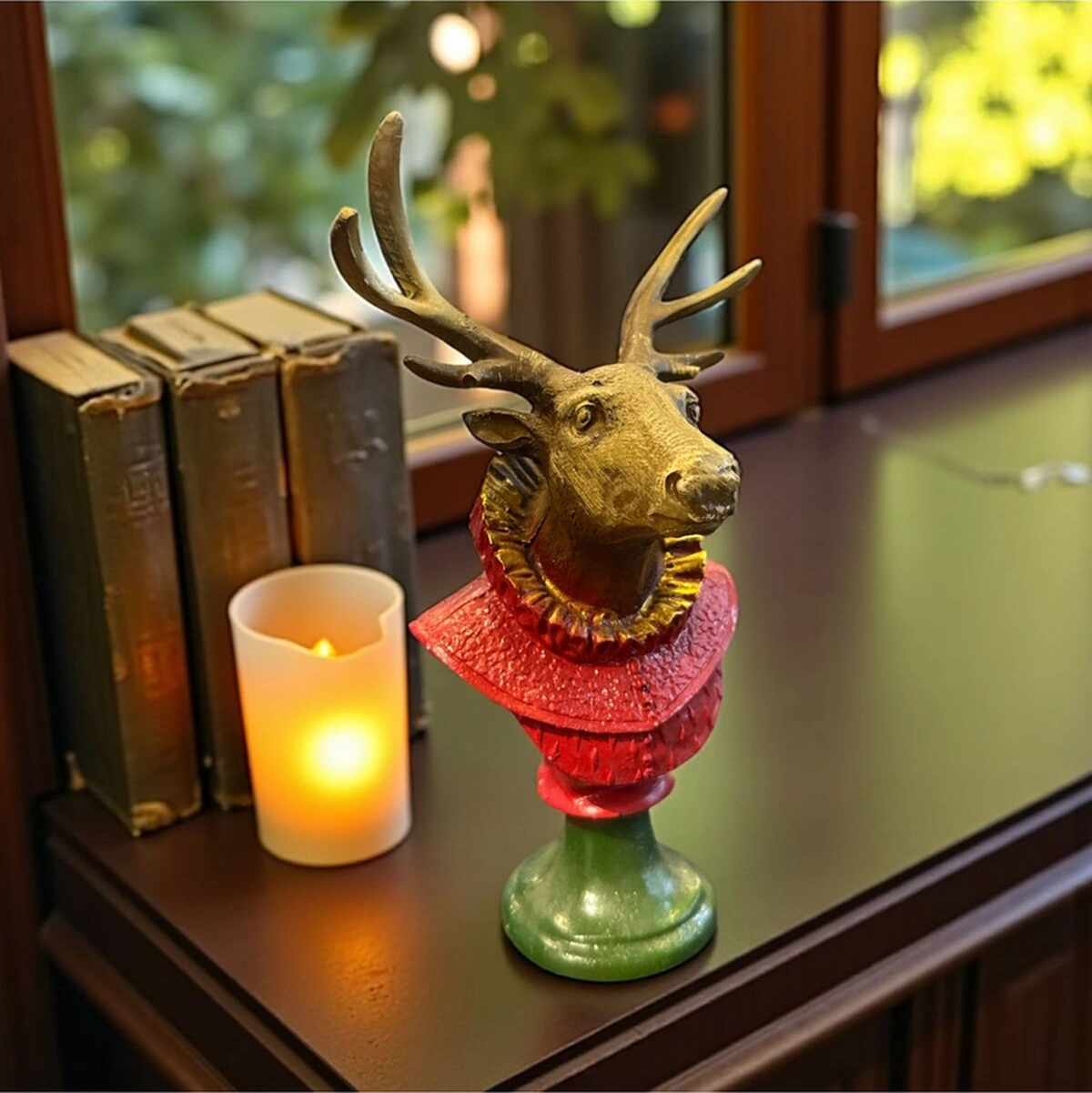 Dekoratif Polyester Tekli Geyik Başı Biblo Kırmızı Yeşil