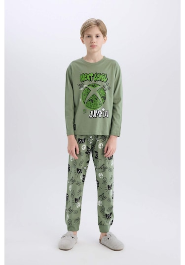 DeFacto Erkek Çocuk Xbox Pijama Takımı Bisiklet Yaka Uzun Kollu Üst Beli Lastikli Uzun Alt D8445A824WNGN425 DeFacto Erkek Çocuk Xbox Pijama Takımı Bisiklet Yaka Uzun Kollu Üst Beli Lastikli Uzun Alt D8445A824WNGN425