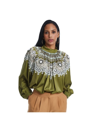 Kadın Yaka Büzgülü Desenli Bluz Salaş Kesim Ve Yüksek Yaka Detaylı Haki