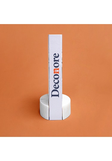 Tria Kitap Tutacağı