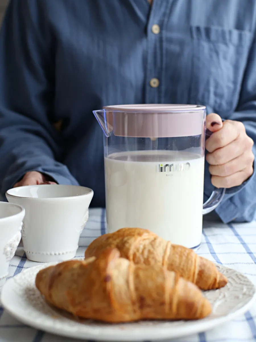 Pıta Kapaklı Su Ve İçecek Çanakları Ve Sürahileri 1.4l 277518317