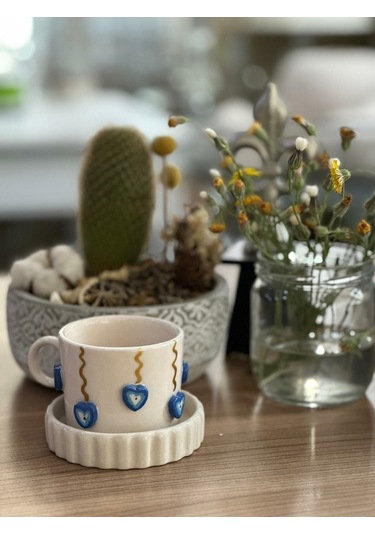 Altın Yaldız Çizgili Kalpli Nazar Fincan Mug