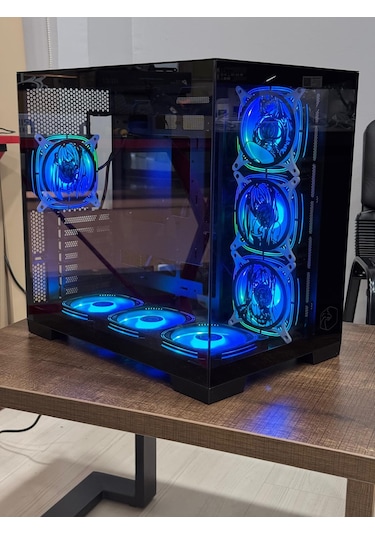 Gametech Anime Karakterli 7 Rgb Fanlı Akvaryum Kasa Siyah