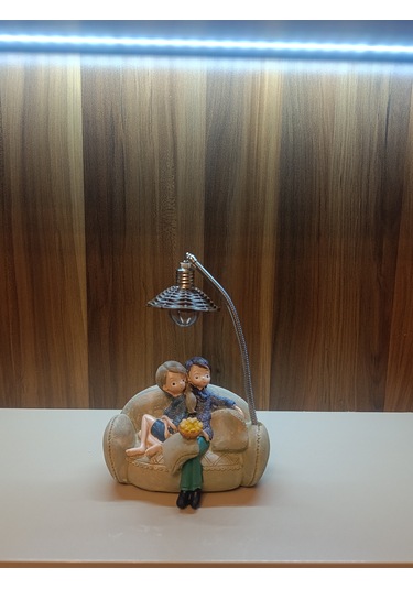 Tv İzleyen Aşıklar Biblo