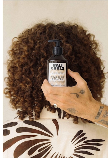 Bali Curls Kıvırcık Saçlar İçin Besleyici Şampuan 250 ML