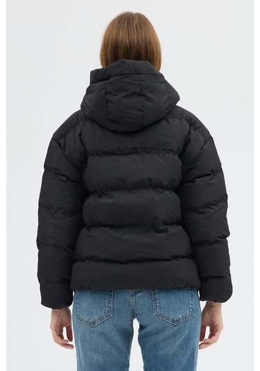 Çift Cepli Fermuarlı Su İtici Kumaş Normal Kesim Dolumlu Şişme Kadın Siyah Mont Tbmnt005 Siyah