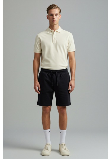 Erkek Yüksek Kalite Relax-fit Rahat Kesim %100 Pamuk Bağcıklı Siyah Düz Basic Şort Siyah