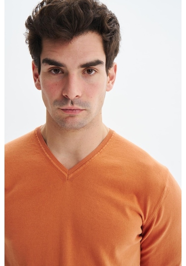 Arma Erkek Slim Fit Likralı Pamuklu Örme V Yaka Triko Kazak K0kro0854 Turuncu Arma Erkek Slim Fit Likralı Pamuklu Örme V Yaka Triko Kazak K0kro0854 Turuncu