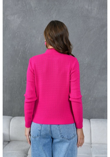 Kadın Dik Yaka Saç Örgü Nakış Detaylı Triko Kazak Fuşya