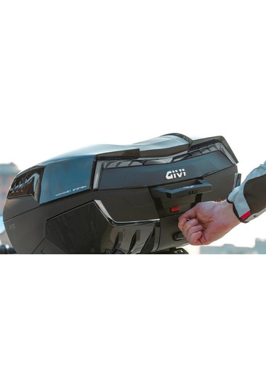 Gıvı V58nntb Motosiklet Arka Çanta Gri Reflektörlü Siyah