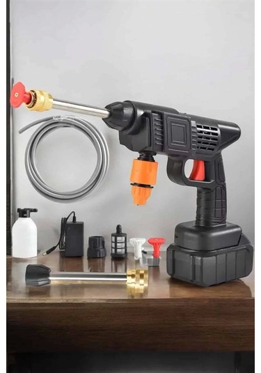 Bahçe Ve Araba Yıkama Tabancası Su Basınçlı Hazneli Bataryalı Oto Yıkama