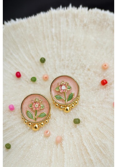 Çiçek Tasarımlı Küpe Çok Renkli