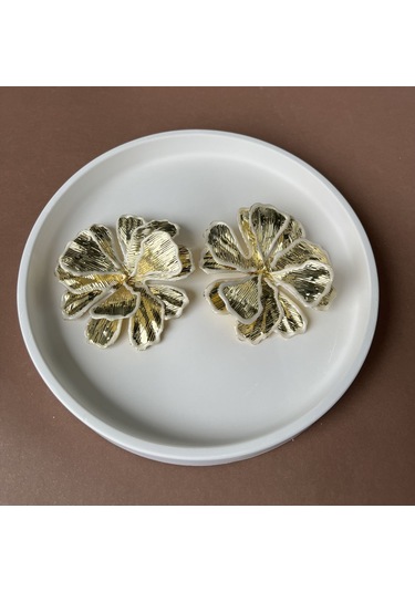 Beyaz Ve Altın Desenli Büyük Yaprak Küpe Çok Renkli