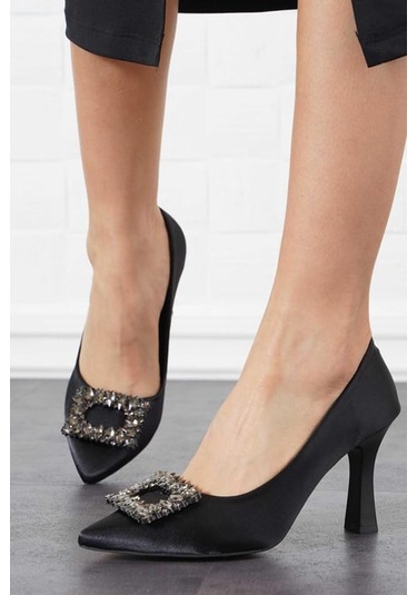 Feles Kare Taş Detaylı Stiletto Kadın Topuklu Ayakkabı Siyah