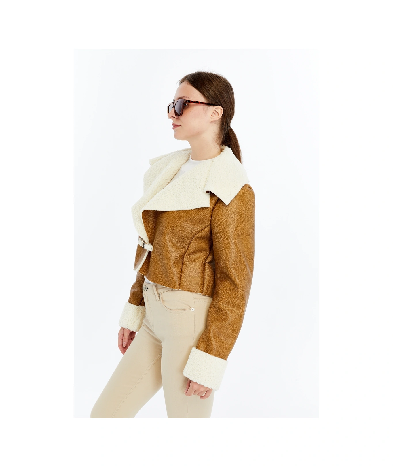 Kadın Oversize Deri Mont Kürklü Ceket Niş Kompakt Tasarım Günlük Spor Görünüm Sarı