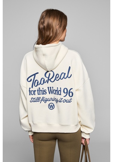 LUXE Kadın Renk Nakışlı Ve Arkası Baskı Detaylı Kapüşonlu Ekru Sweatshirt