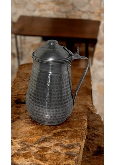 Alüminyum Dövme Desenli Kapaklı Sürahi 2.5 Litre