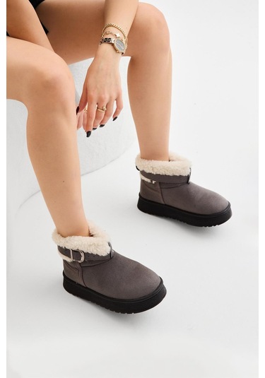 Kalın Poli Taban Kürk Detaylı Süet Görünümlü Kadın Füme Günlük Bot Tbldy540 Füme
