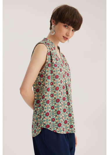 Yeşil Kolsuz Bluz 001