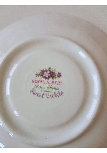 Sweet Violets Bone China Vintage Çay Fincanı Menekşe Mor