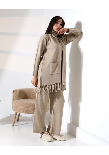 Bohem Şıklık Püskül Detaylı Üçlü Triko Takım Vizon