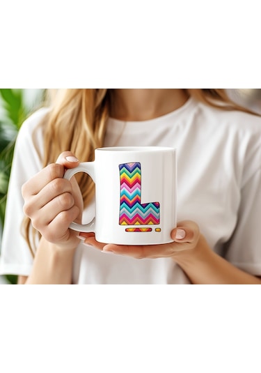 L Harfi Renkli Zigzag Desenli Kupa Bardak - Afrika Tarz Etnik Tasarım Kupa - Kişiye Özel Beyaz