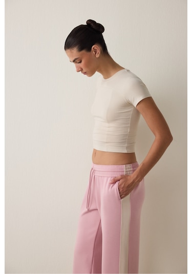 Penti Bej Bisiklet Yaka Kısa Kollu Slim Fit Modal Tişört