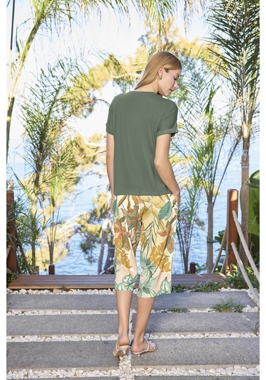 Monamise Kadın Yaprak Desenli Dantelli Kısa Kollu Kapri Takımı 25093 Yeşil