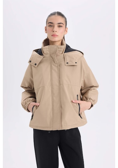 DeFacto Su Geçirmez Kapüşonlu Fermuarlı Çıtçıtlı Cepli Mevsimlik Mont D0931AX25SPBG778 Bej