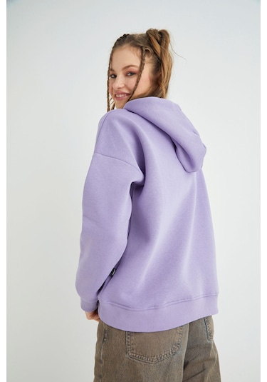 Hello Kitty Lisanslı Baskılı Kapüşonlu Oversize Sweatshirt Çok Renkli