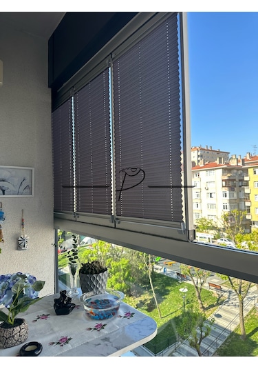 Plise Perde Cam Balkon Akordiyon Perde Sistemleri 11 Renk Seçeneği Çok Renkli