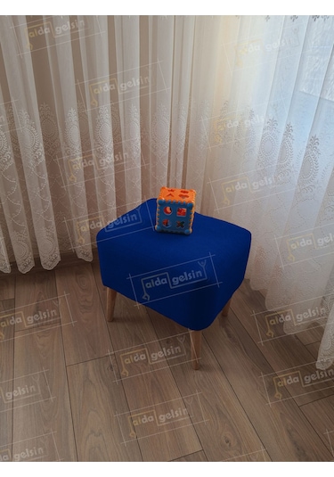 Lüks Oval Parrot Puf Ahşap Ayak Laci