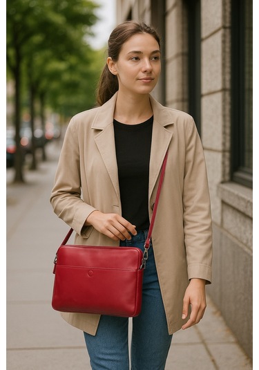 Bloomsleeve Leeds 14" Crimson Red Hakiki Deri Laptop & Tablet Kılıfı Kırmızı