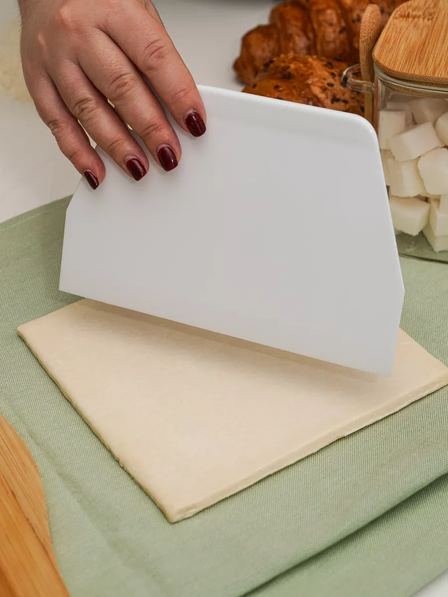 Topichome Hamur İçin Plastik Pasta Spatulası 19 Cm 47426610 Beyaz