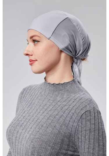 Kadın Tesettür Likralı Penye Dikişsiz Kaymaz Düz Bağlamalı Bone Gri