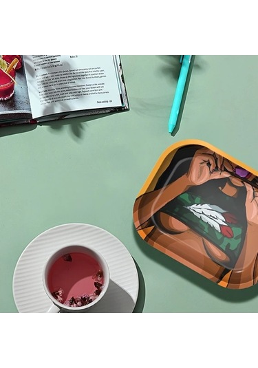 Willowhaven Chest Üst Vücut Desenli Dekoratif Sızdırmaz Kapaklı Metal Tepsi