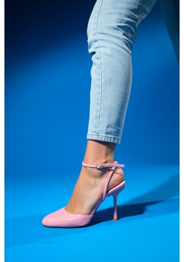 Luvishoes Blues Pembe Rugan Yuvarlak Burun Bilekten Bağlamalı Kadın Yüksek Topuklu Ayakkabı Pembe