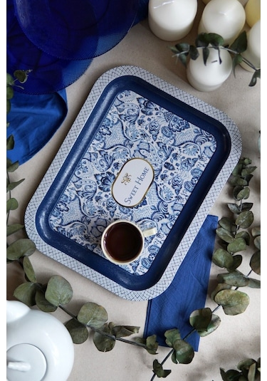 Lisbon Desenli Metal Klasik Tepsi, 23,3 X 30,7 Cm Desenli